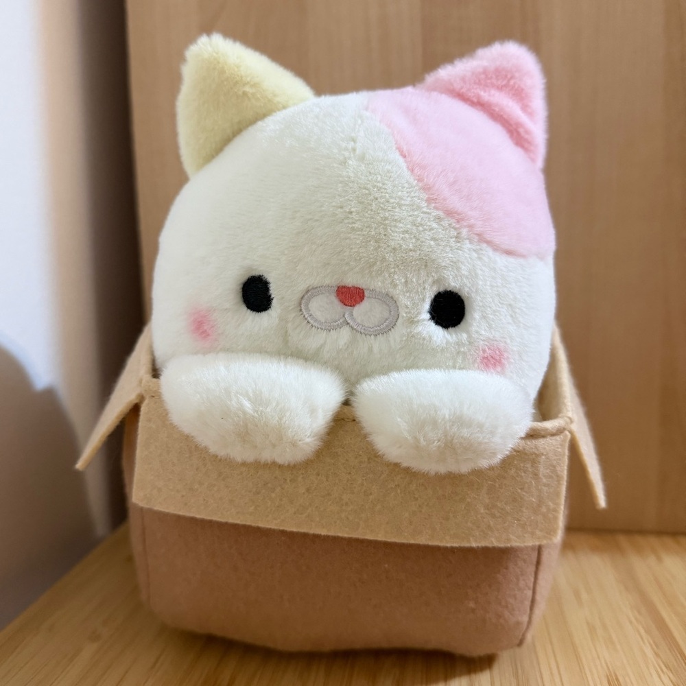 Takashoji Cat in Box Plush